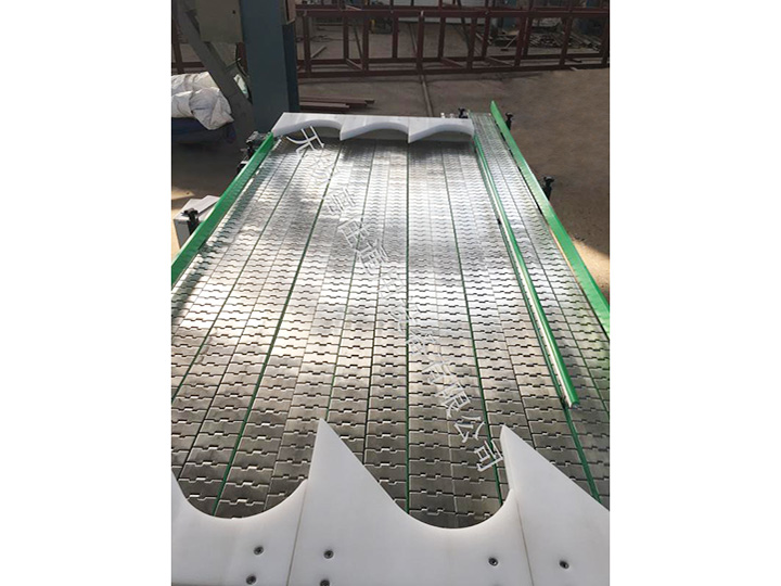 多排鏈板輸送線(xiàn)